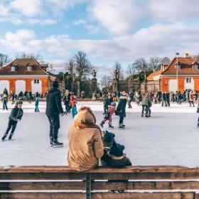 Ice skate in the neighbourhood of Frederiksberg in Copenhagen